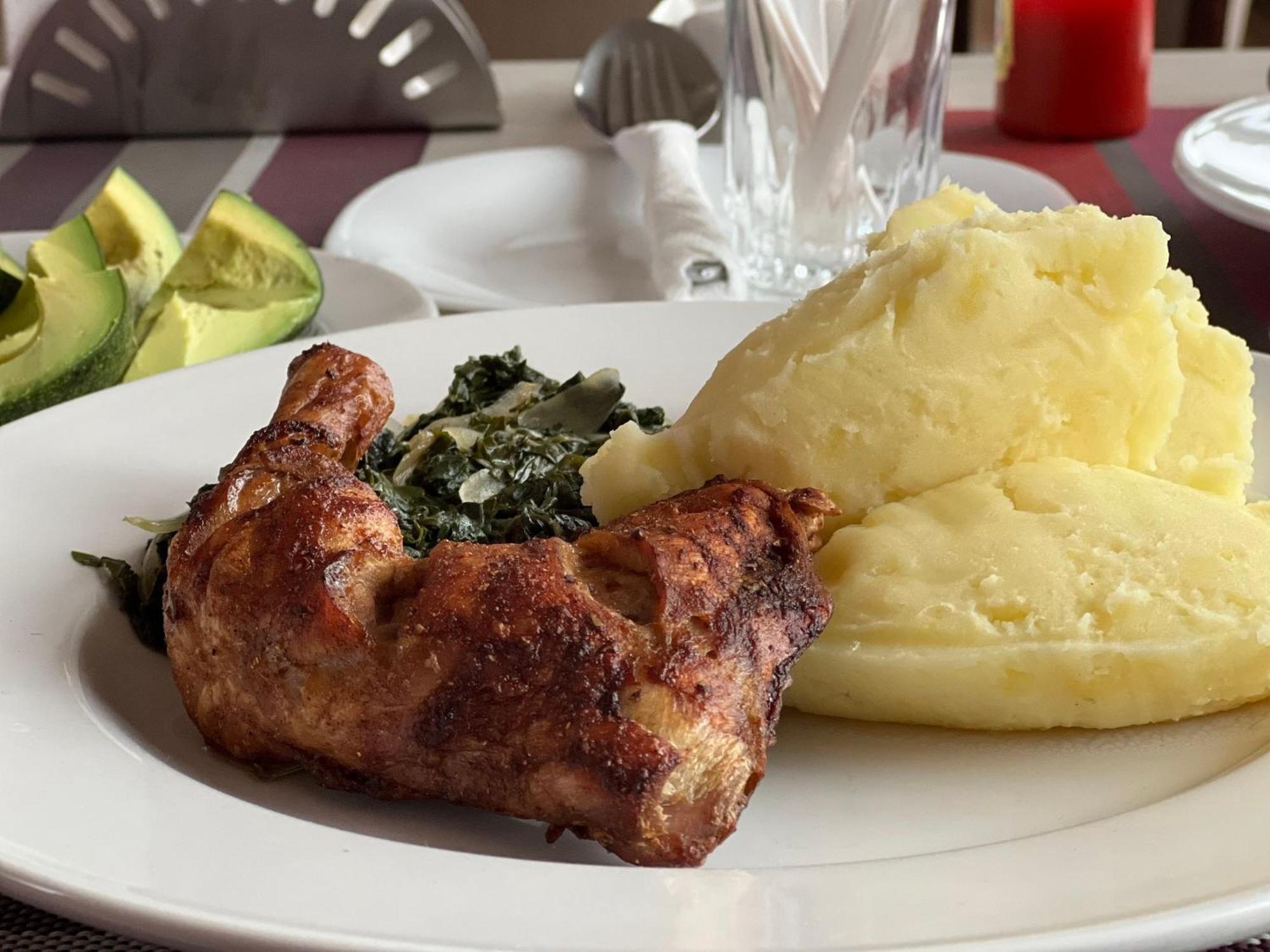 Hemak Suites Nairobi Eksteriør billede